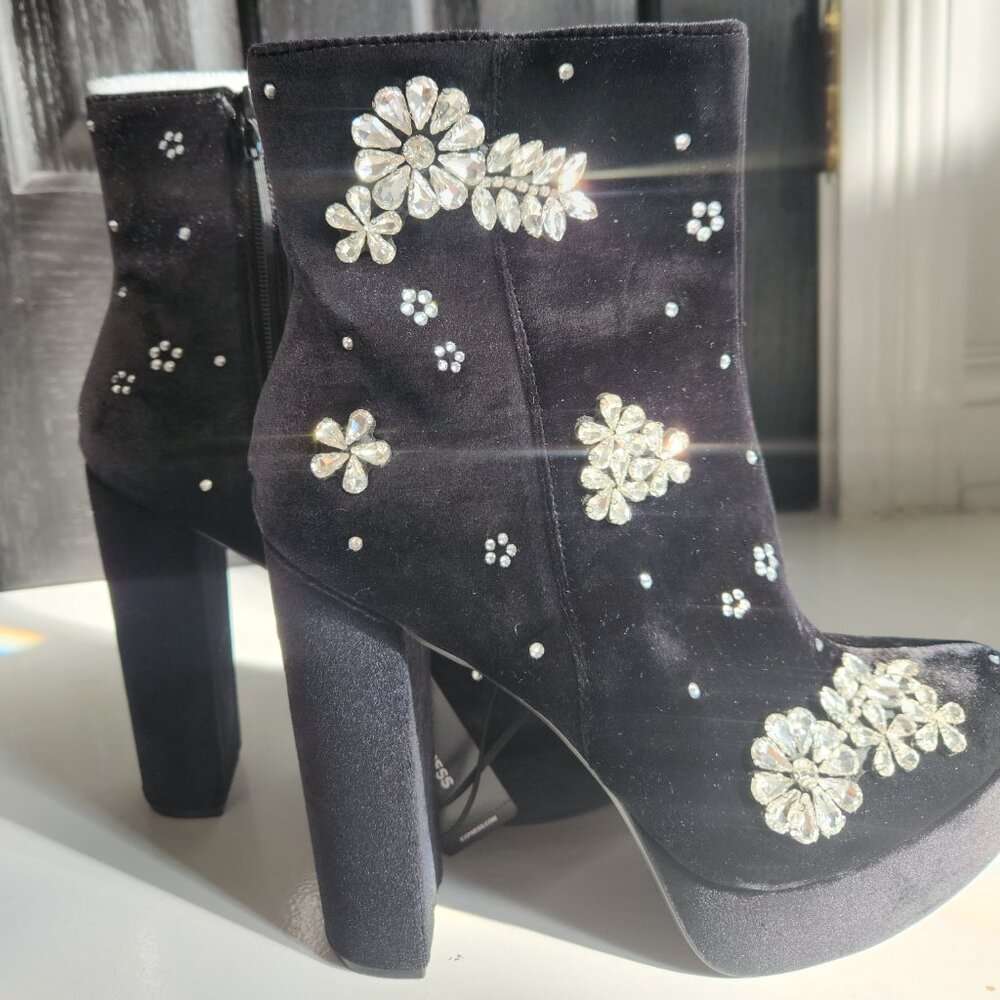 ✨ Express Rhinestone Embellished Platform Heeled Ankle Boots - Size 9 ✨